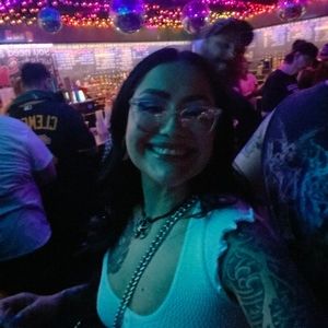 Meet your Posher, Posh